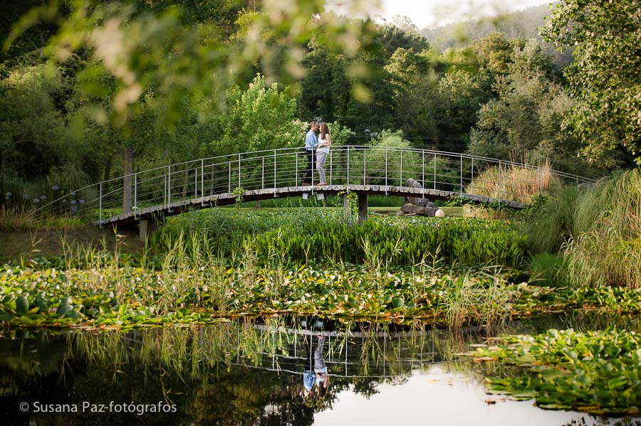 Fotos previas a la boda de Mariana y Marcos. En Pazo de Tambre, Sierra de Outes, muy cerca de Santiago de Compostela.
