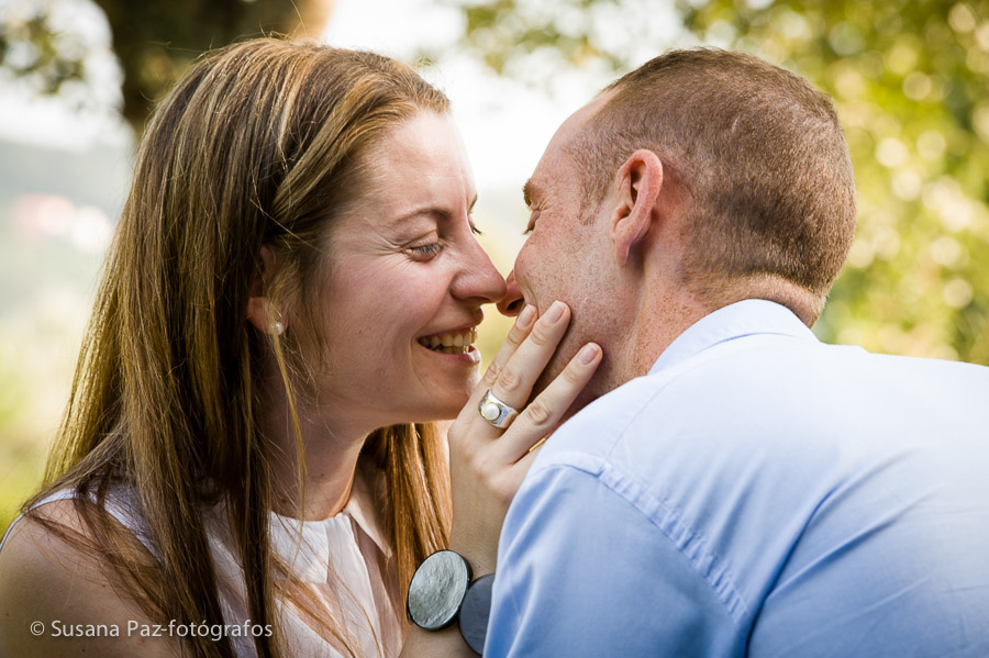 Fotos previas a la boda de Mariana y Marcos. En Pazo de Tambre, Sierra de Outes, muy cerca de Santiago de Compostela.