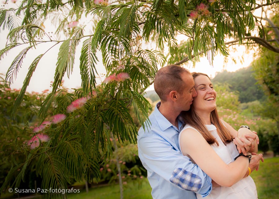 Fotos previas a la boda de Mariana y Marcos. En Pazo de Tambre, Sierra de Outes, muy cerca de Santiago de Compostela.